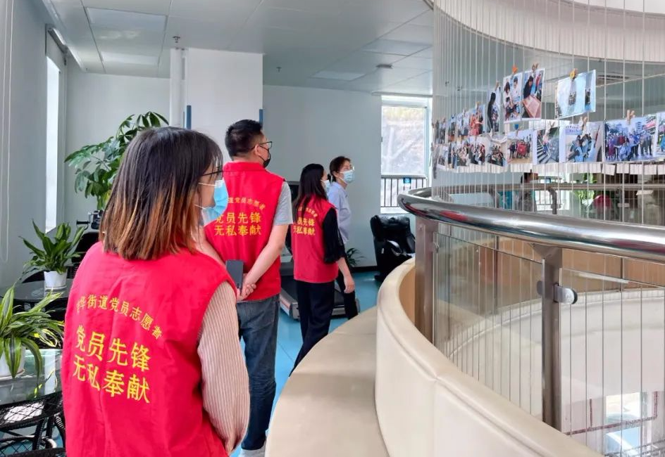 【黨建】新動力展覽入黨積極分子參加吉華街道開展的“珍惜資源永續(xù)利用，綠化環(huán)境凈化心靈”主題黨日志愿活動(圖4)